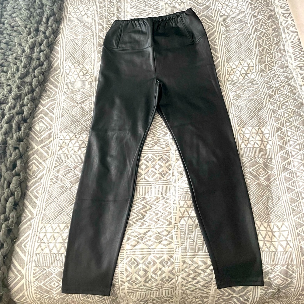 Wilfred Free Pleather Daria Leggings